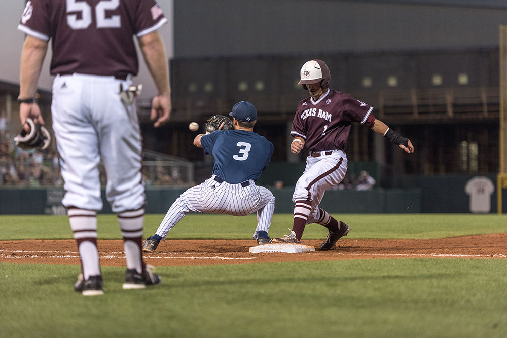 Texas A&M 4, Rice 3