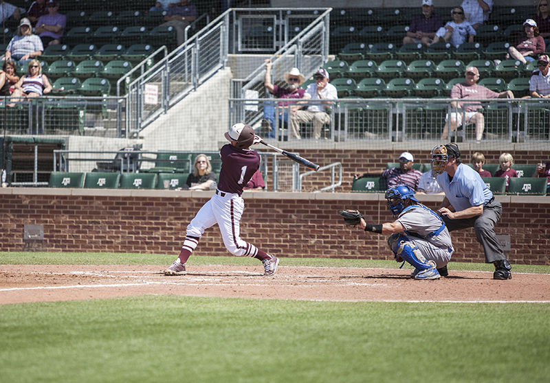 Baseball vs. UTA (4-2)