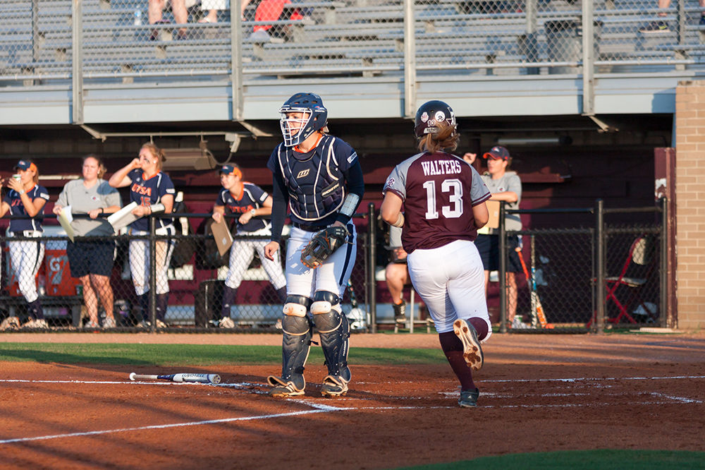 Women's Softball Texas A&M 5, UTSA 2