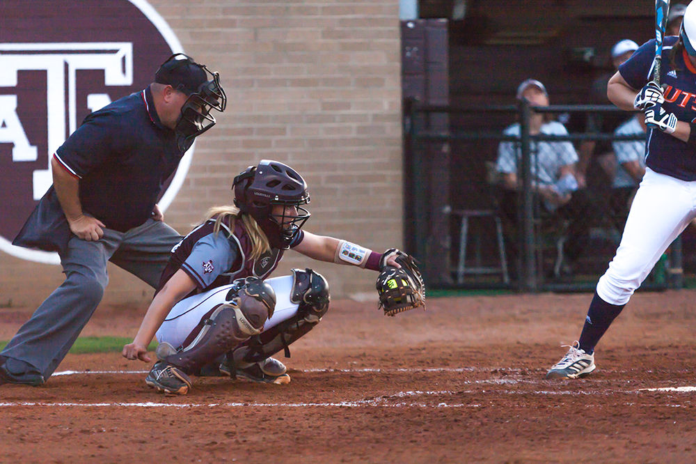 Women's Softball Texas A&M 5, UTSA 2