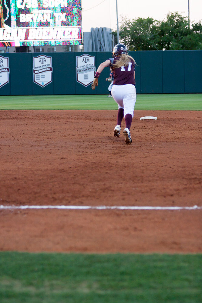 Women's Softball Texas A&M 5, UTSA 2