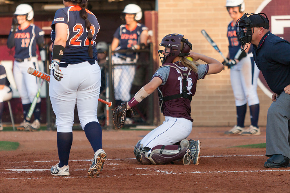 Women's Softball Texas A&M 5, UTSA 2