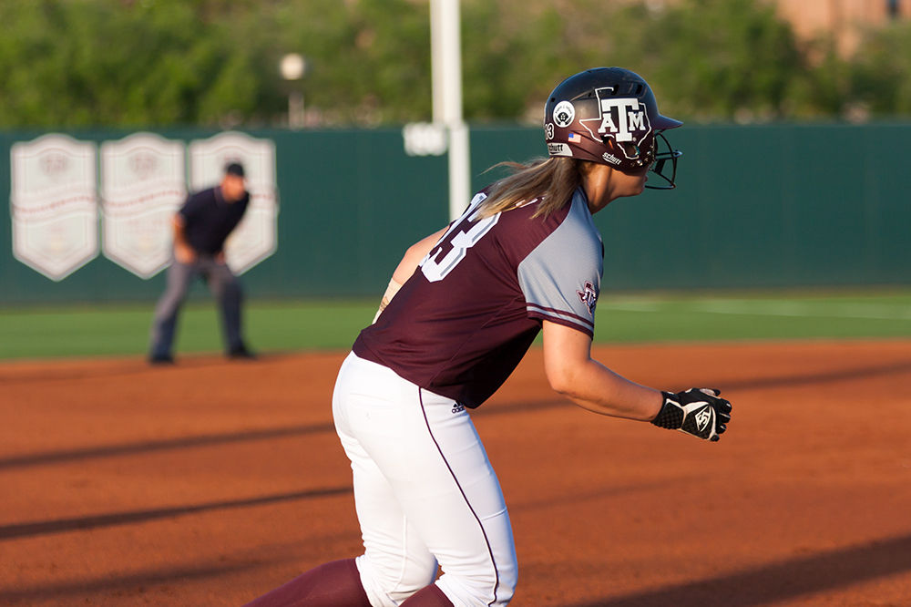 Women's Softball Texas A&M 5, UTSA 2