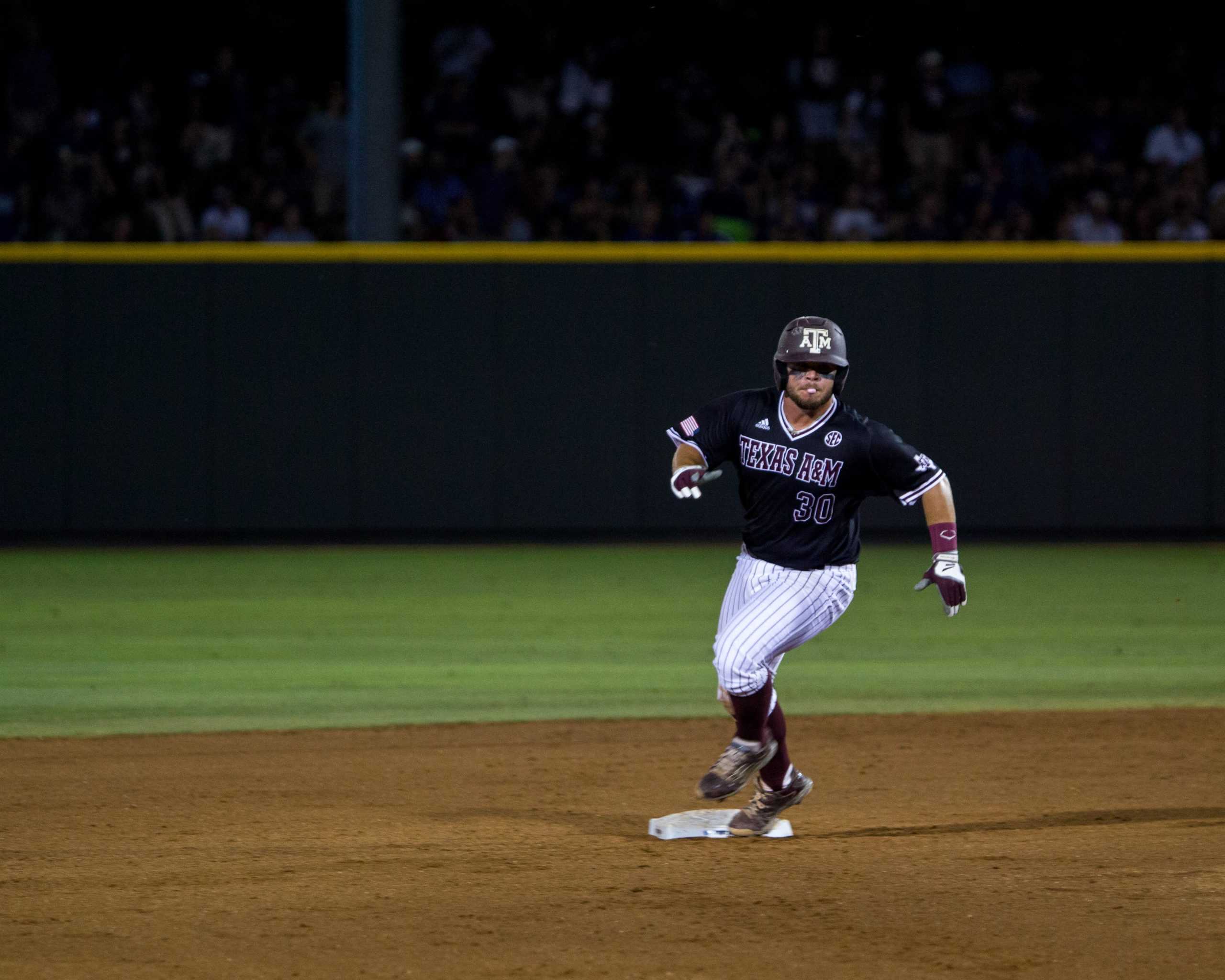 Ags+fall+5-4+to+Frogs+in+16+innings%2C+end+season+win+shy+of+Omaha