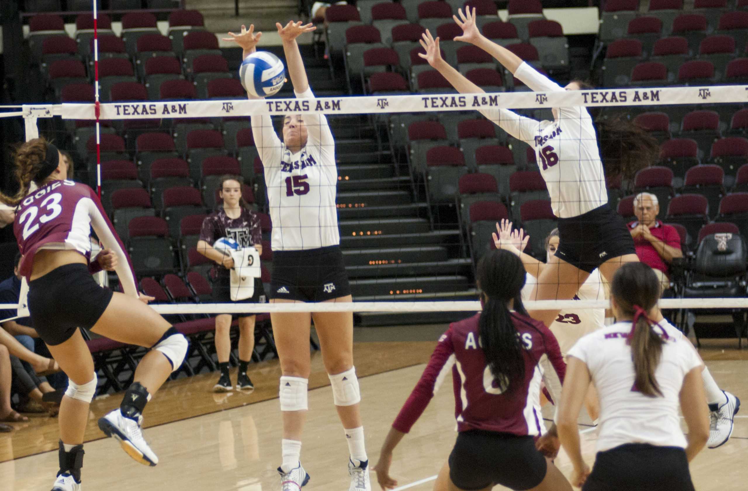 Aggie+Volleyball+wins+Texas+A%26M+Invitational