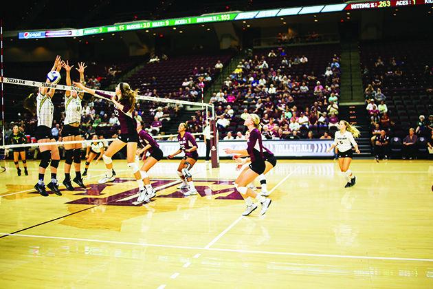 Texas+A%26M+volleyball+upsets+No.+15+CSU+at+Reed+Arena