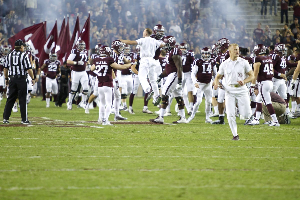 Aggies+running+out+for+their+last+home+game.%26%23160%3B