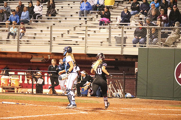 Softball+vs.+UCLA