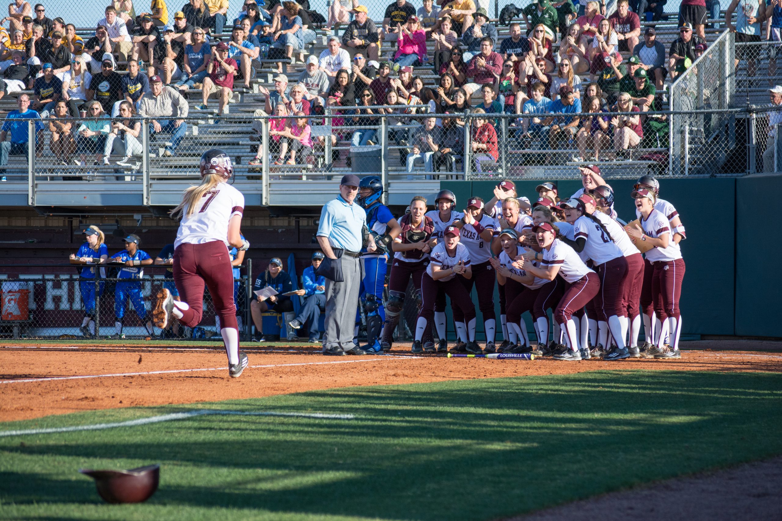 Softball+vs.+UCLA