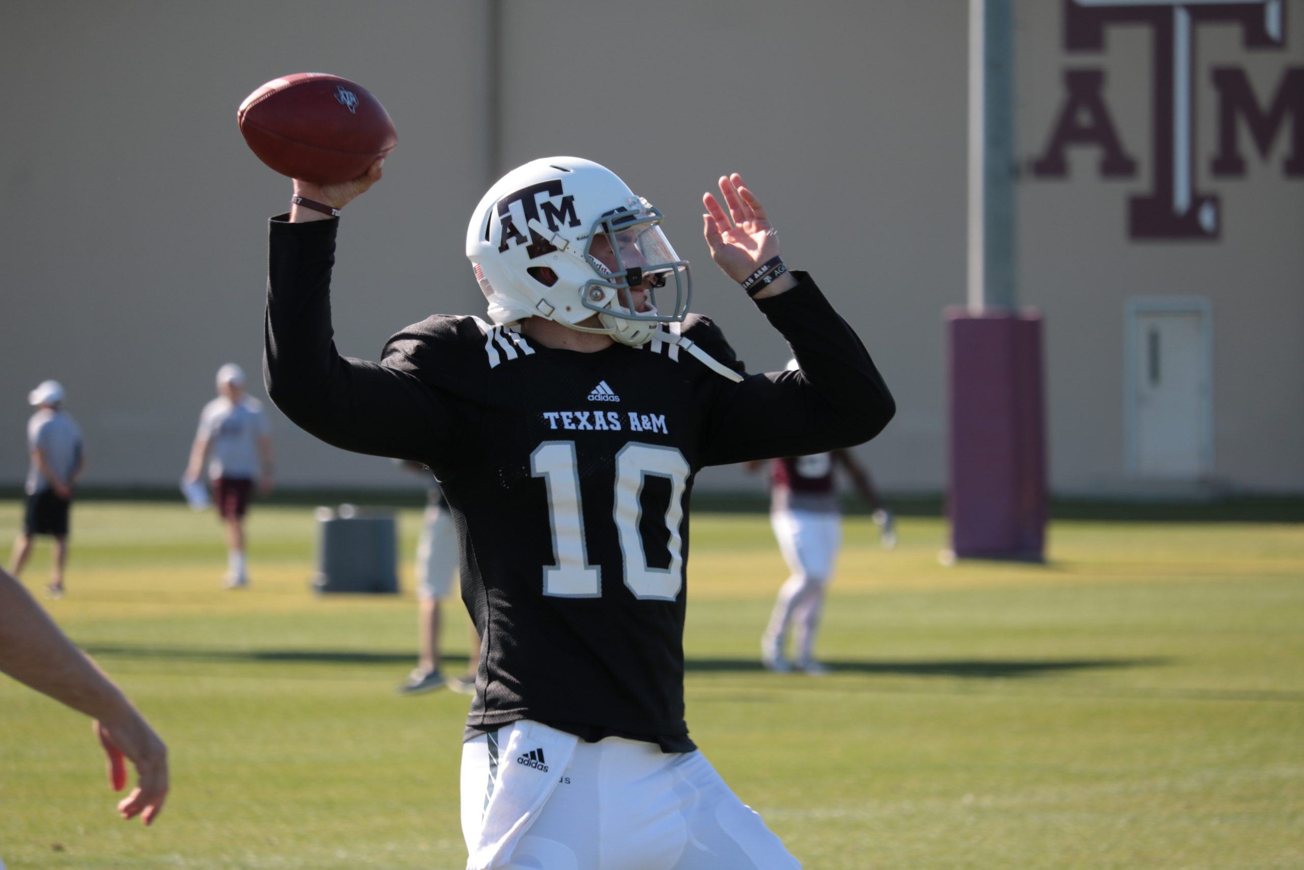 0328 Football Spring Practice