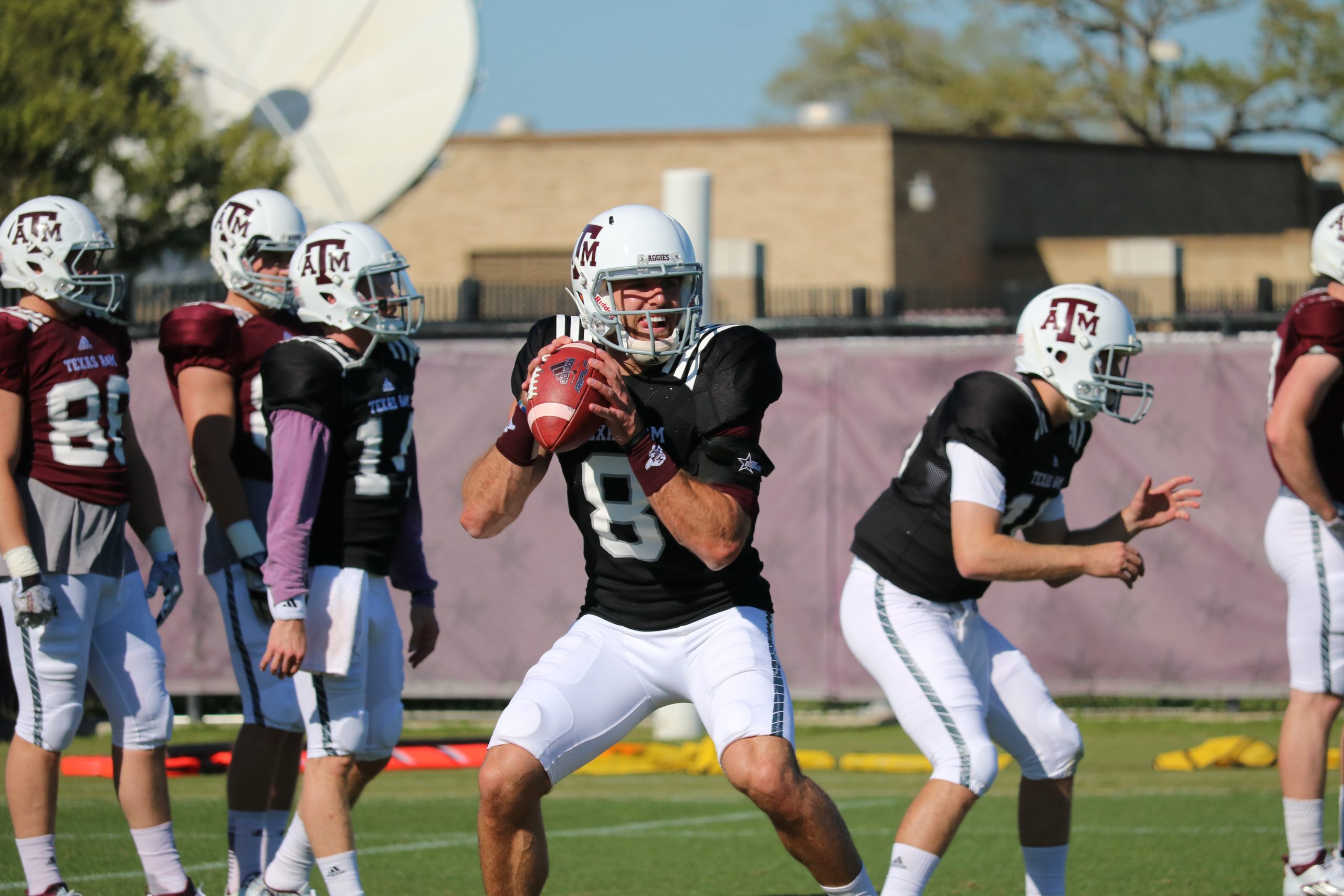 0328 Football Spring Practice