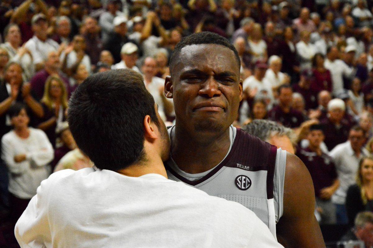 Senior+Danuel+House+was+very+emotional+after+winning+his+last+game+at+Reed+Arena.