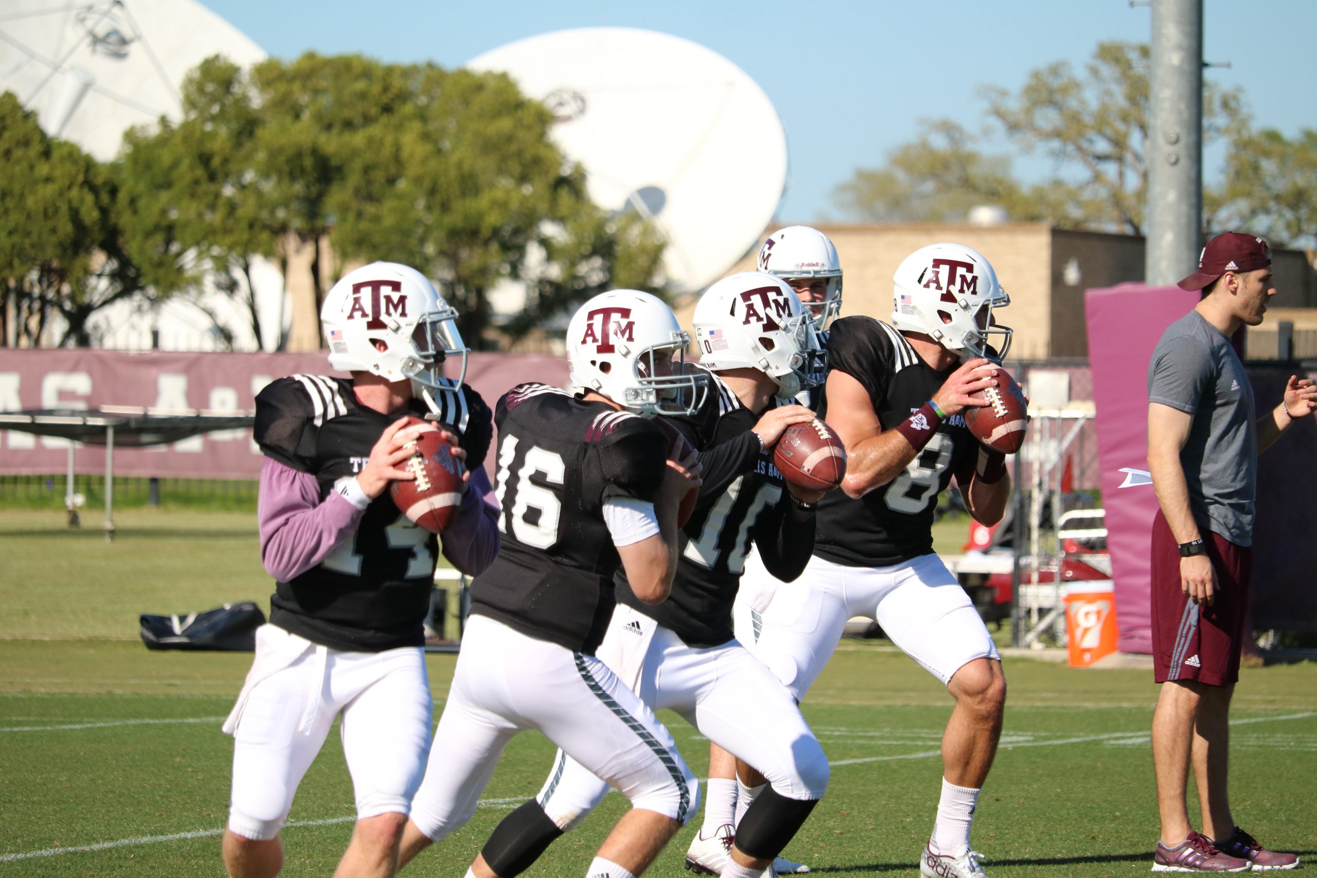 0328 Football Spring Practice