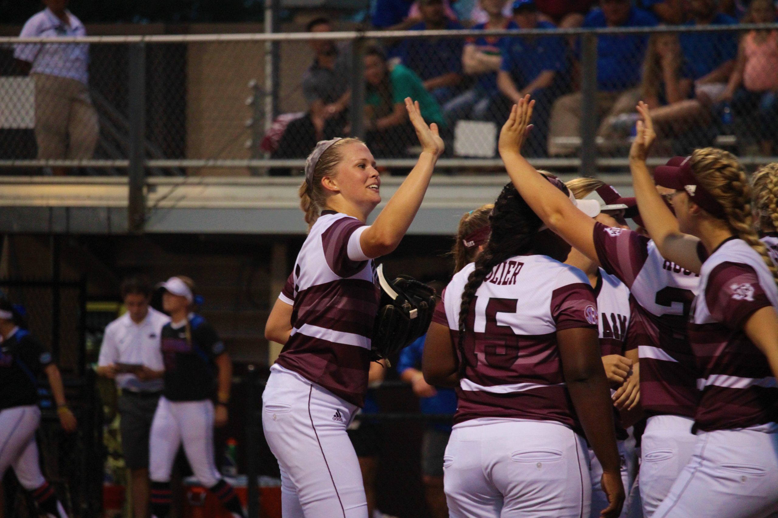 Softball+vs.+Florida