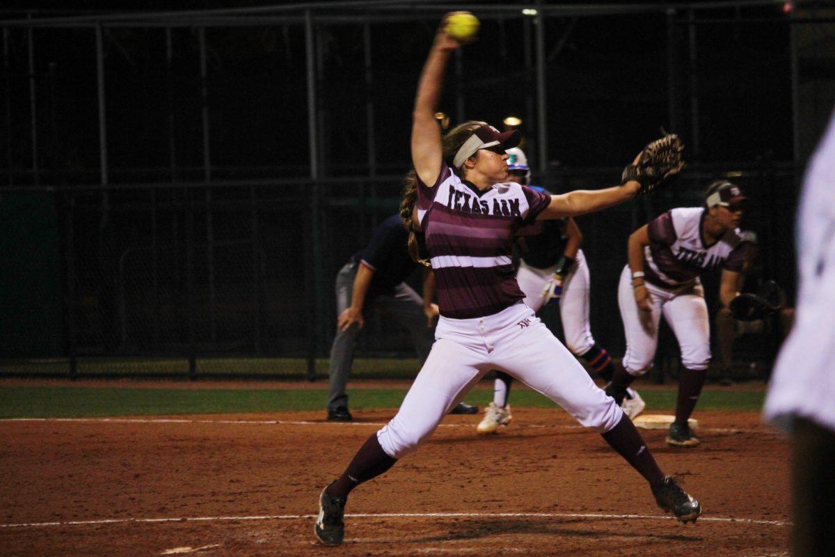 Sophomore pitcher Kayla Ober delivers a pitch Saturday against Florida.
