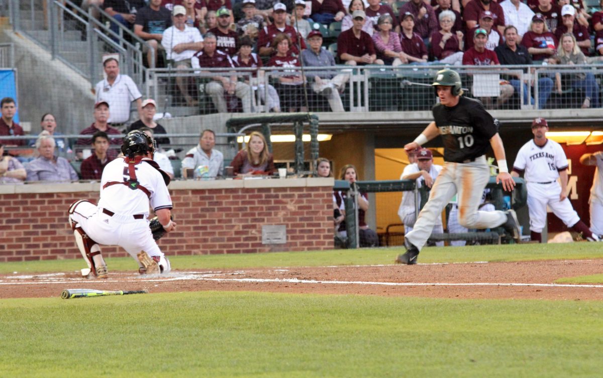 Texas A&M 4 Binghamton 2