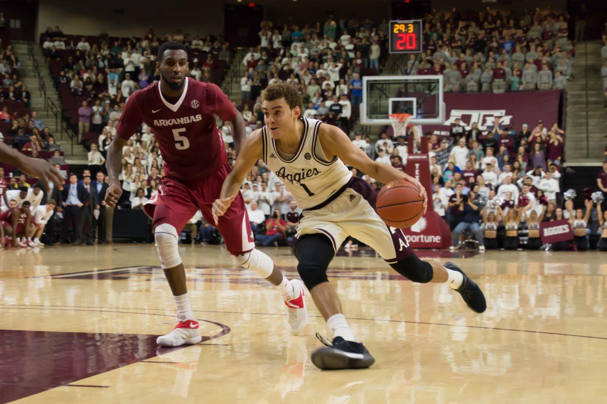 Sophomore forward D.J. Hogg had 10 points against the Razorbacks. 