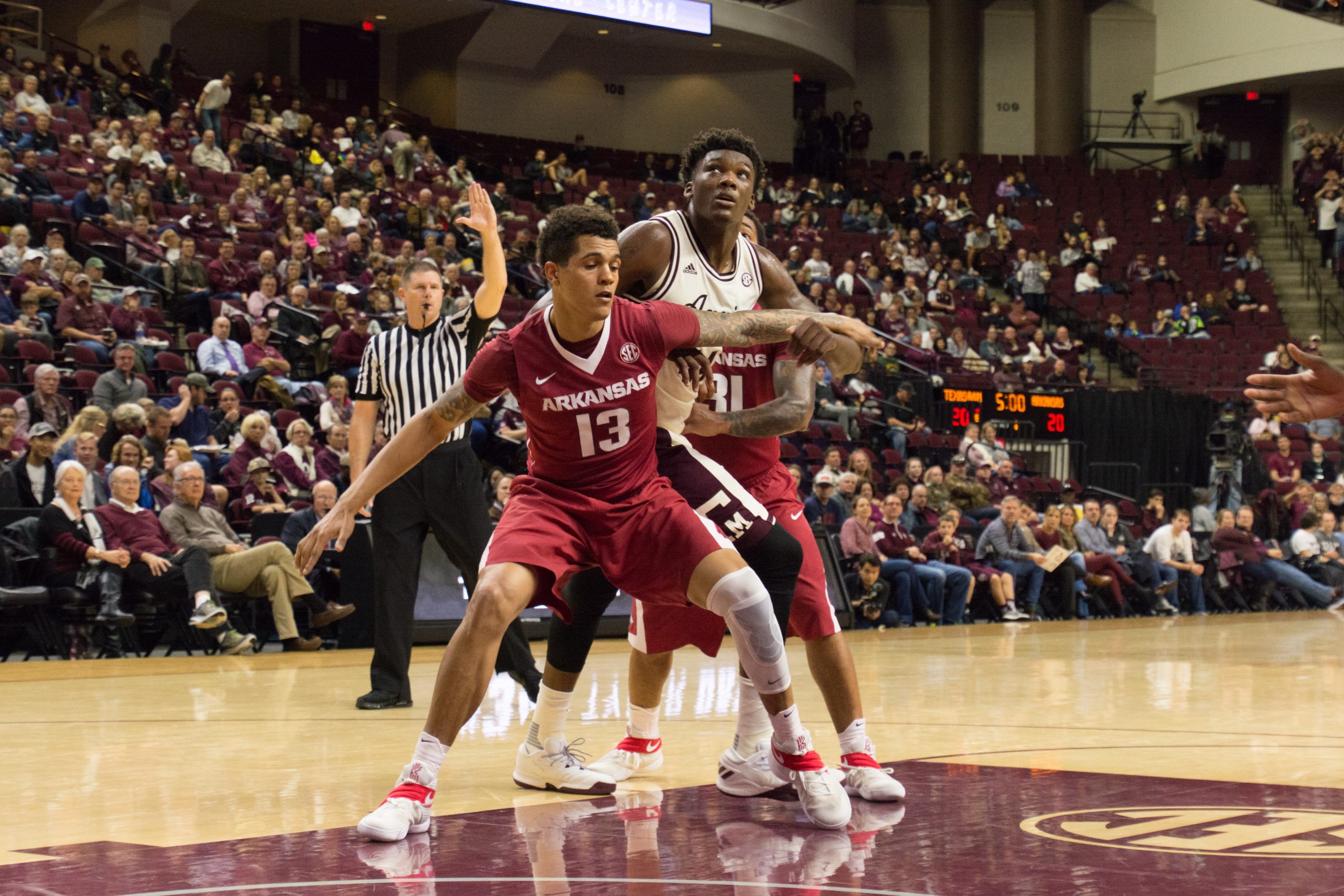 SLIDESHOW%3A+Mens+Basketball+vs.+Arkansas