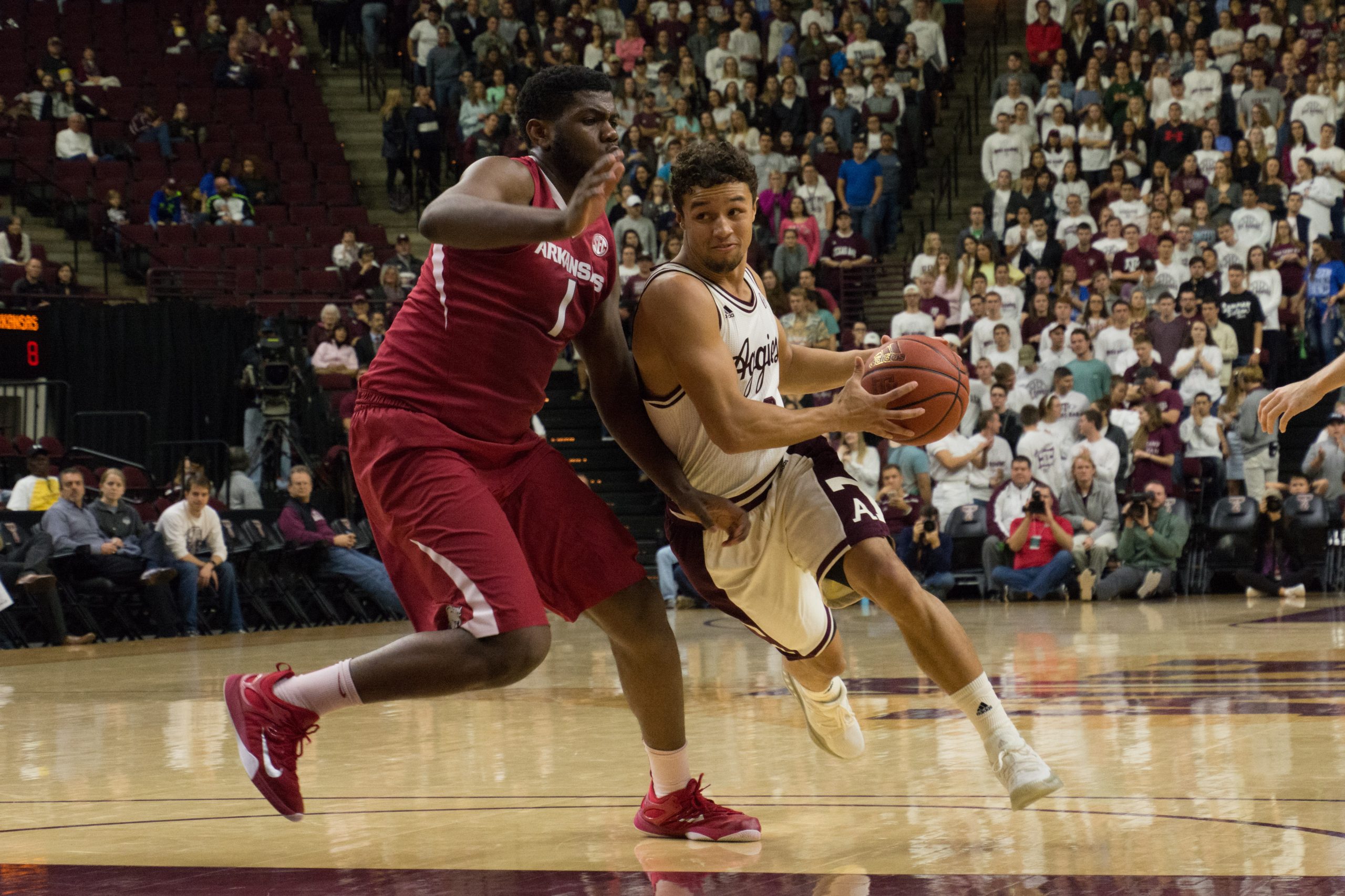 SLIDESHOW: Men's Basketball vs. Arkansas