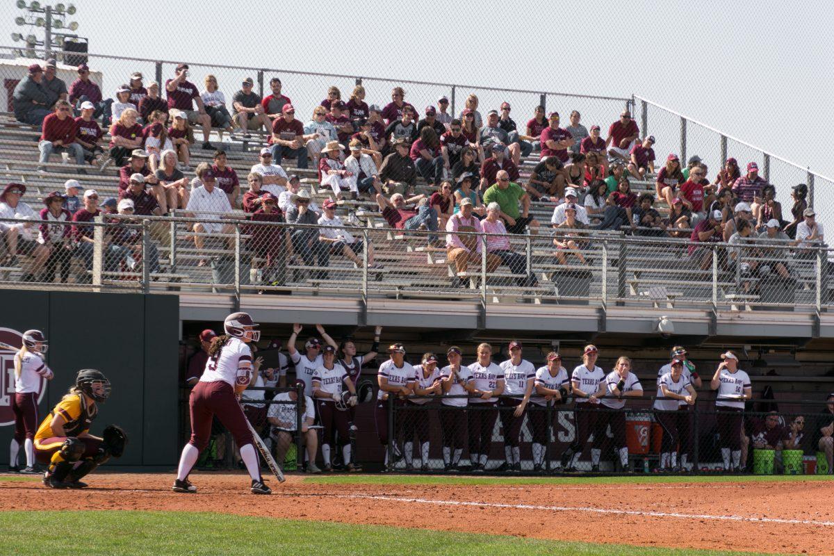 It+was+a+beautiful+day+at+the+Aggie+Softball+complex%2C+with+temperatures+in+the+eighties.%26%23160%3B