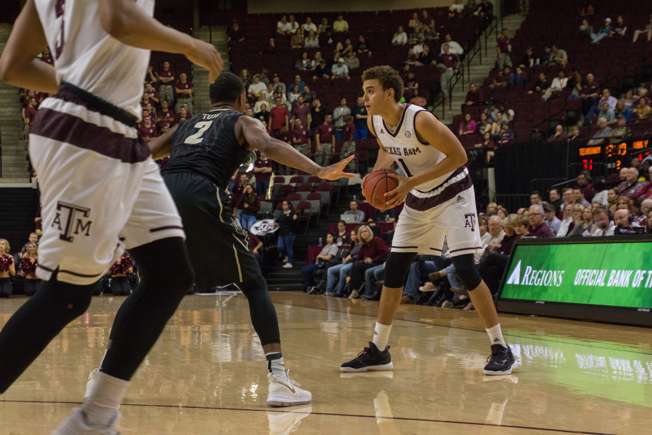 SLIDESHOW: Men's Basketball vs. Vanderbilt