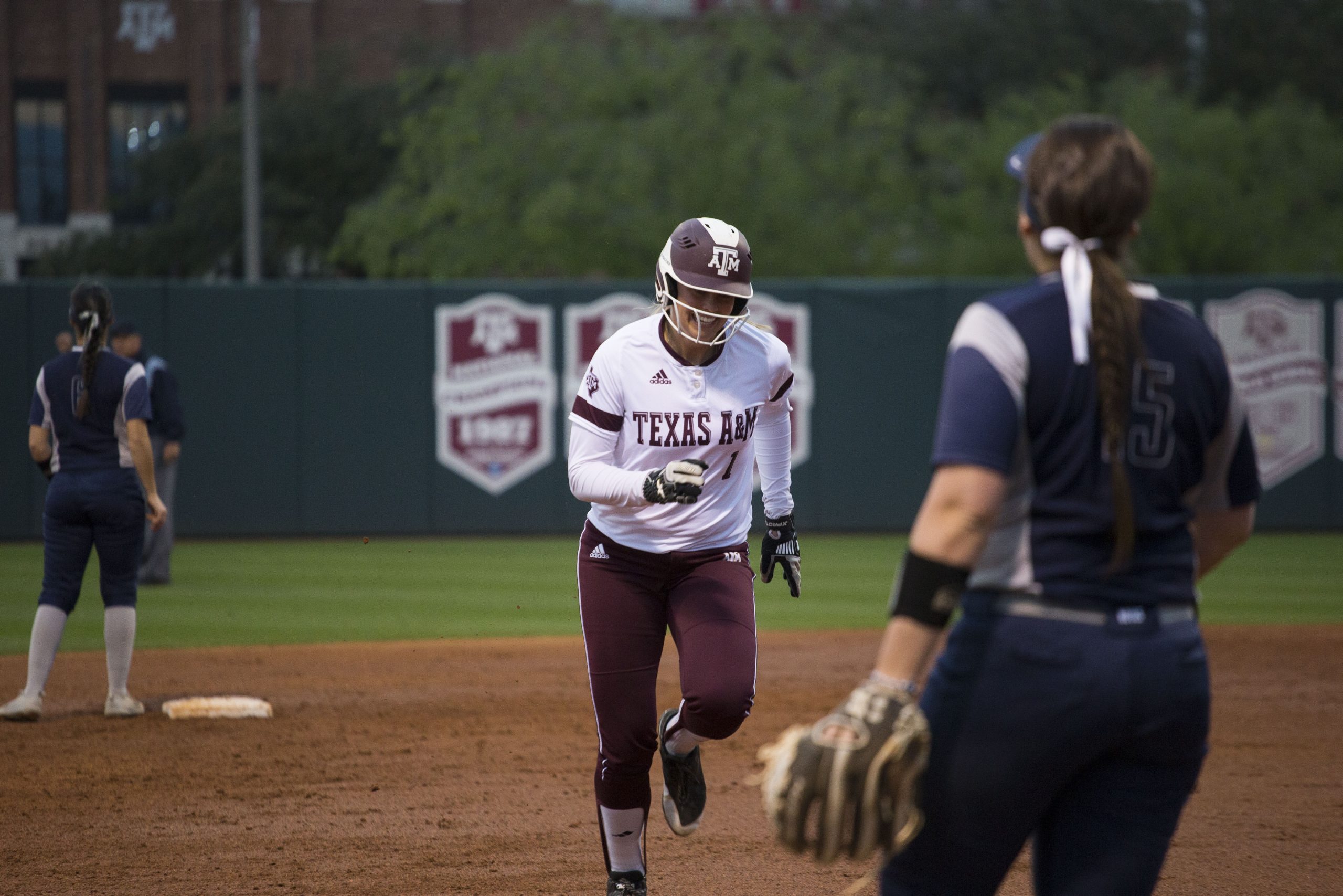 Softball vs. Georgetown Slide Show