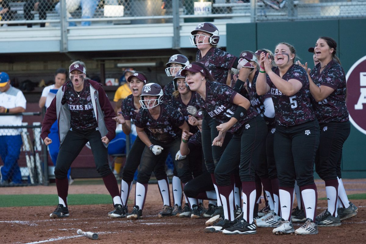 The team celebrates after Junior first baseman Tori Vidales hits a homerun.&#160;