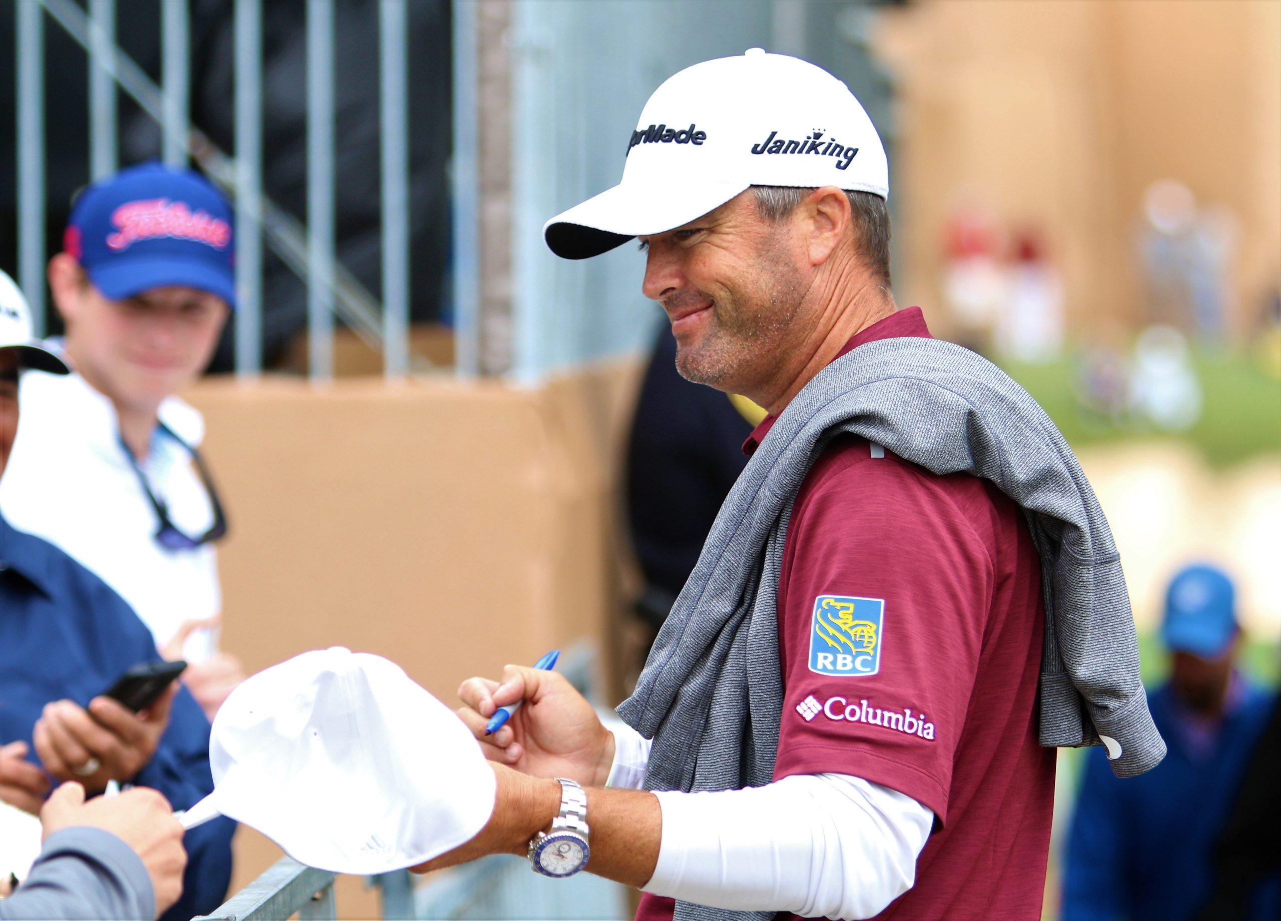 Palmer in contention at Texas Open, shoots low round of day