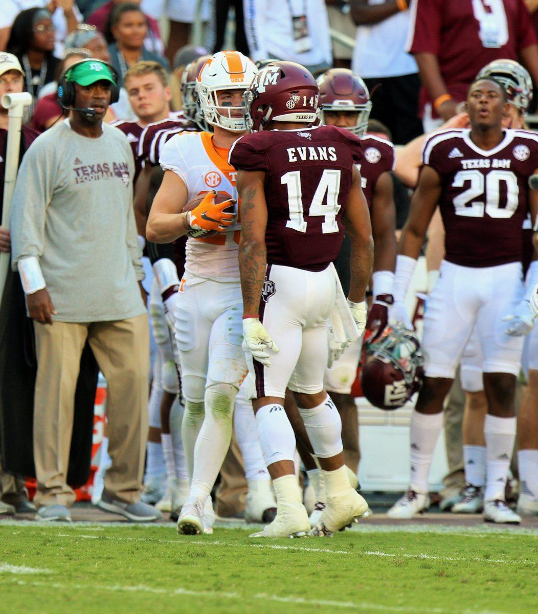 Justin Evans gets in the face of Tennessee wide receiver Josh Smith.