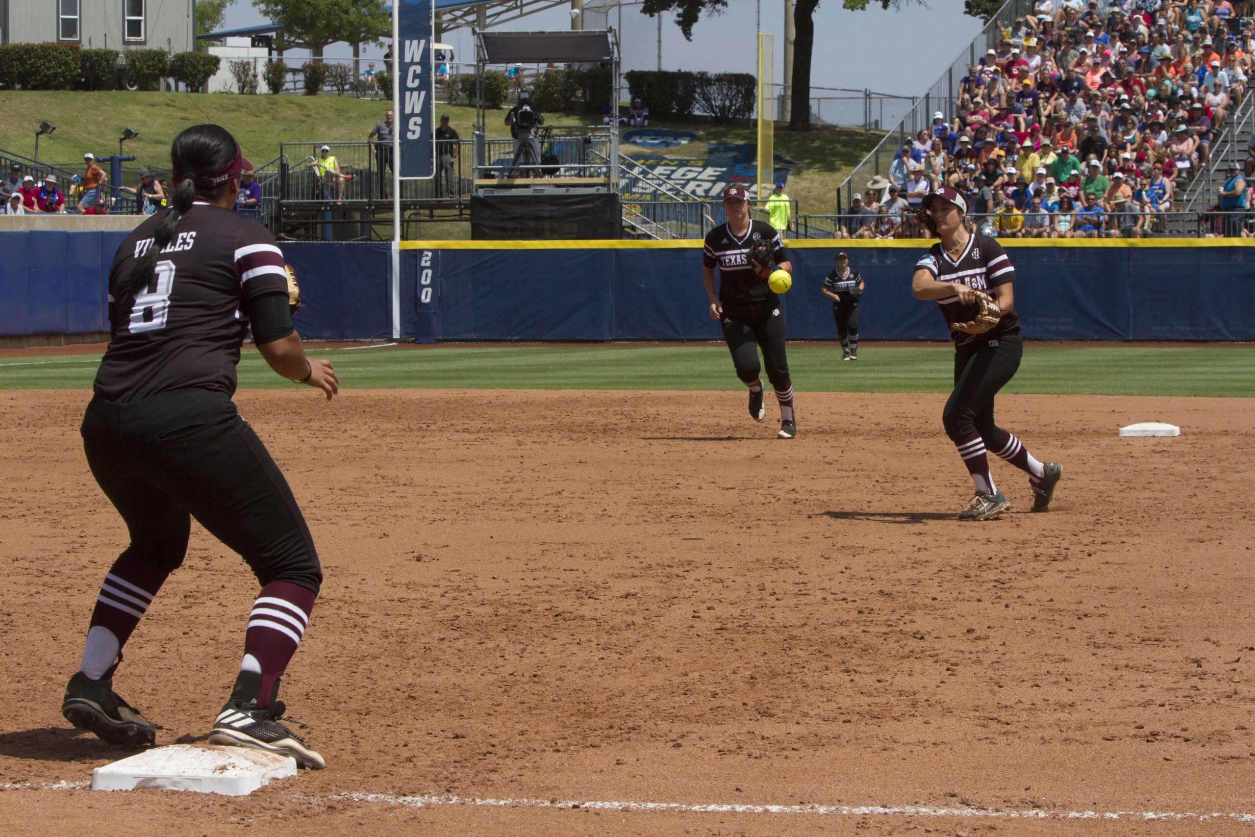 Photo Gallery: Texas A&M falls 8-0, to Florida at Women's College World Series