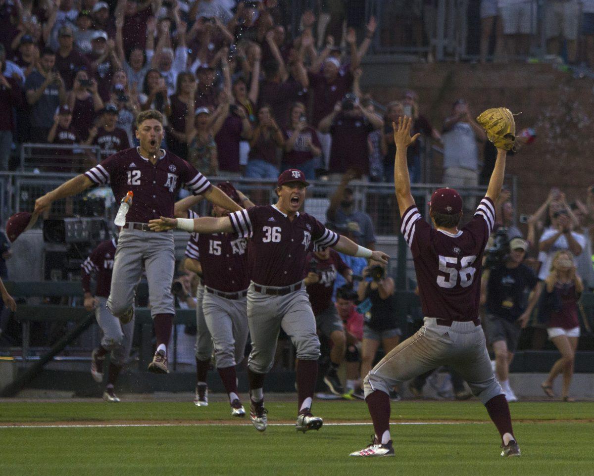 <p>Juniors <strong>Corbin Martin</strong> and <strong>Baine Schoenvogel</strong> race out of the dugout to celebrate with pitcher <strong>Kaylor Chafin</strong> after the final out of the game.</p>