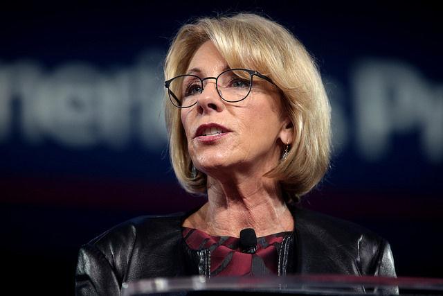 Education+Secretary+Betsy+DeVos+announced+on+Sept.+7+that+she+has+plans+to+change+guidelines+for+how+university+campuses+should+handle+sexual+assault.%26%23160%3B