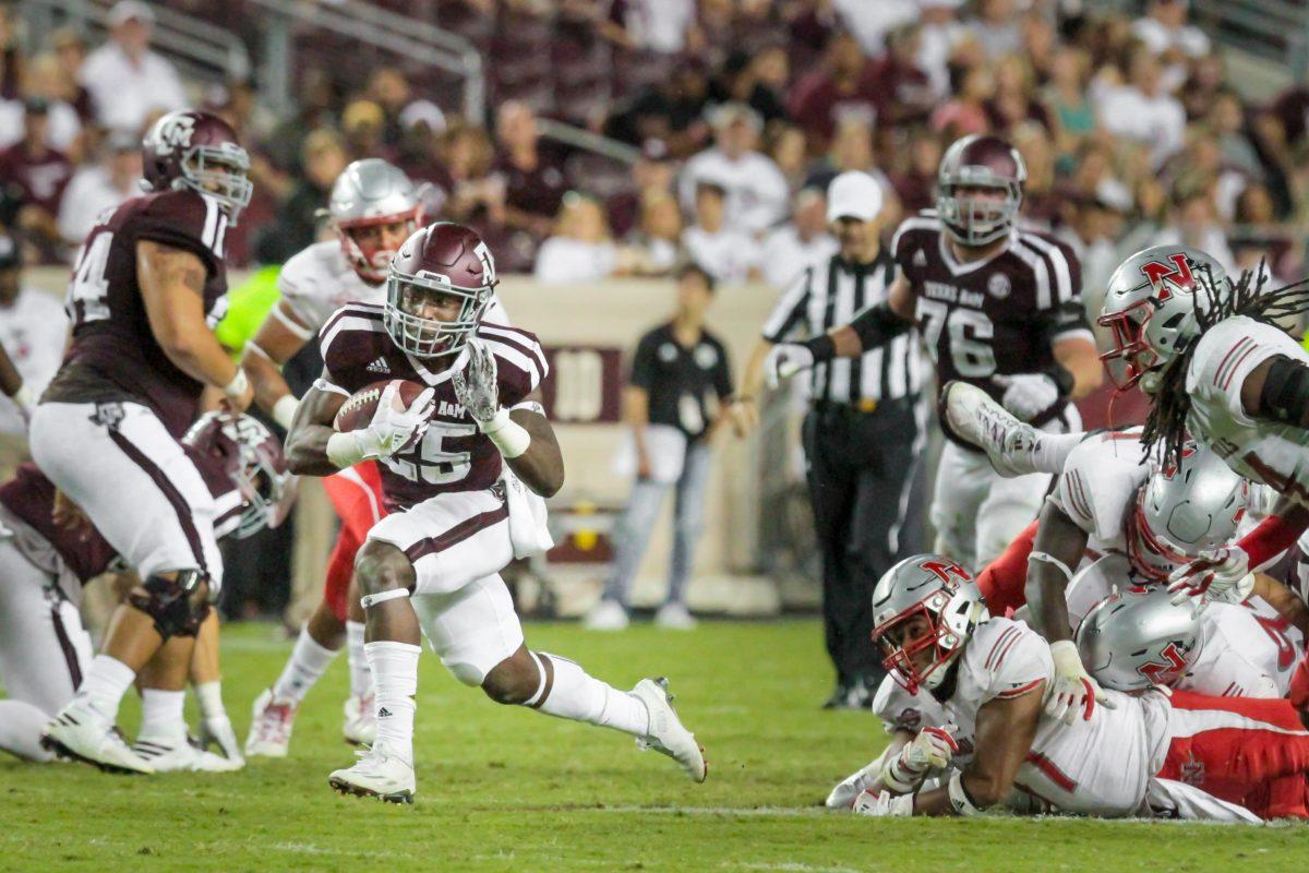 Sophomore+running+back%26%23160%3BKendall+Bussey%26%23160%3Bgave+the+Aggies+some+much+needed+production+in+the+second+half+of+last+weeks+game+by+rushing+for+99+yards+and+a+touchdown+on+15+carries.