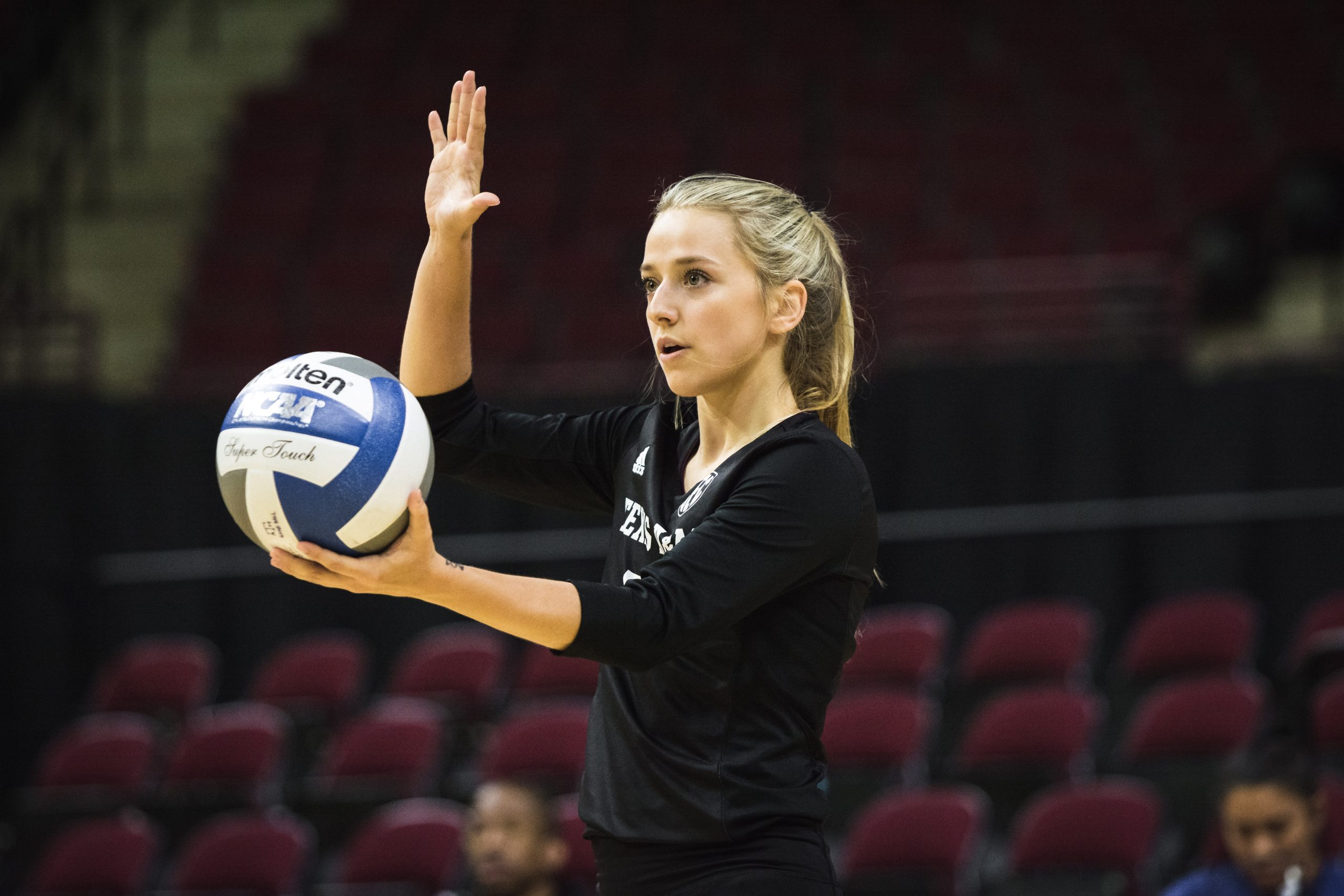 Texas+A%26M+defeats+Auburn+in+four+sets