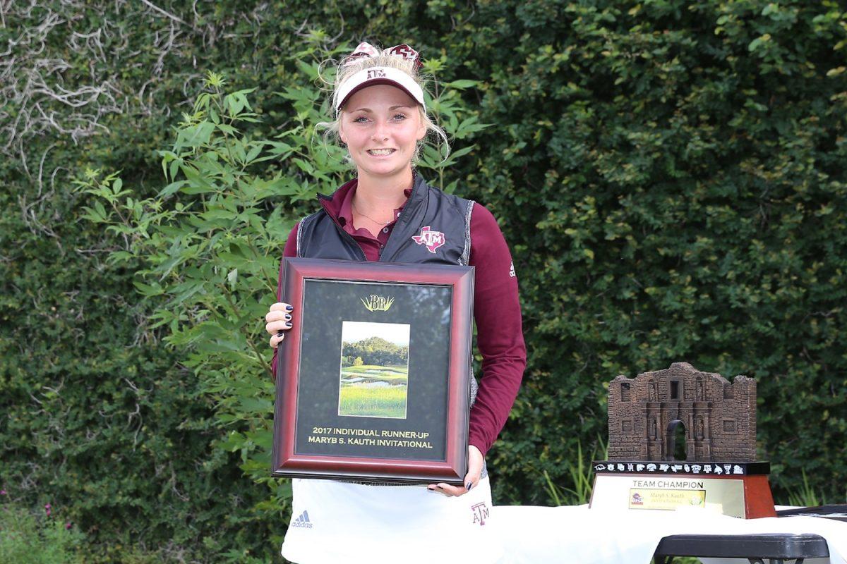 Senior+Maddie+Szeryk+finished+tied+for+second+at+the+Maryb+S.+Kauth+Invitational.