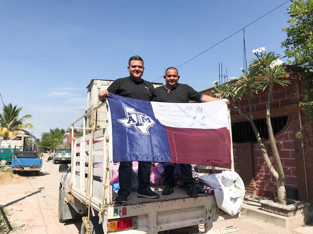 Aggies Aid Mexico&#8217;s Cesar Alaffa Jr. stands with Abdies Pin&#771;eda in Jojutla.&#160;