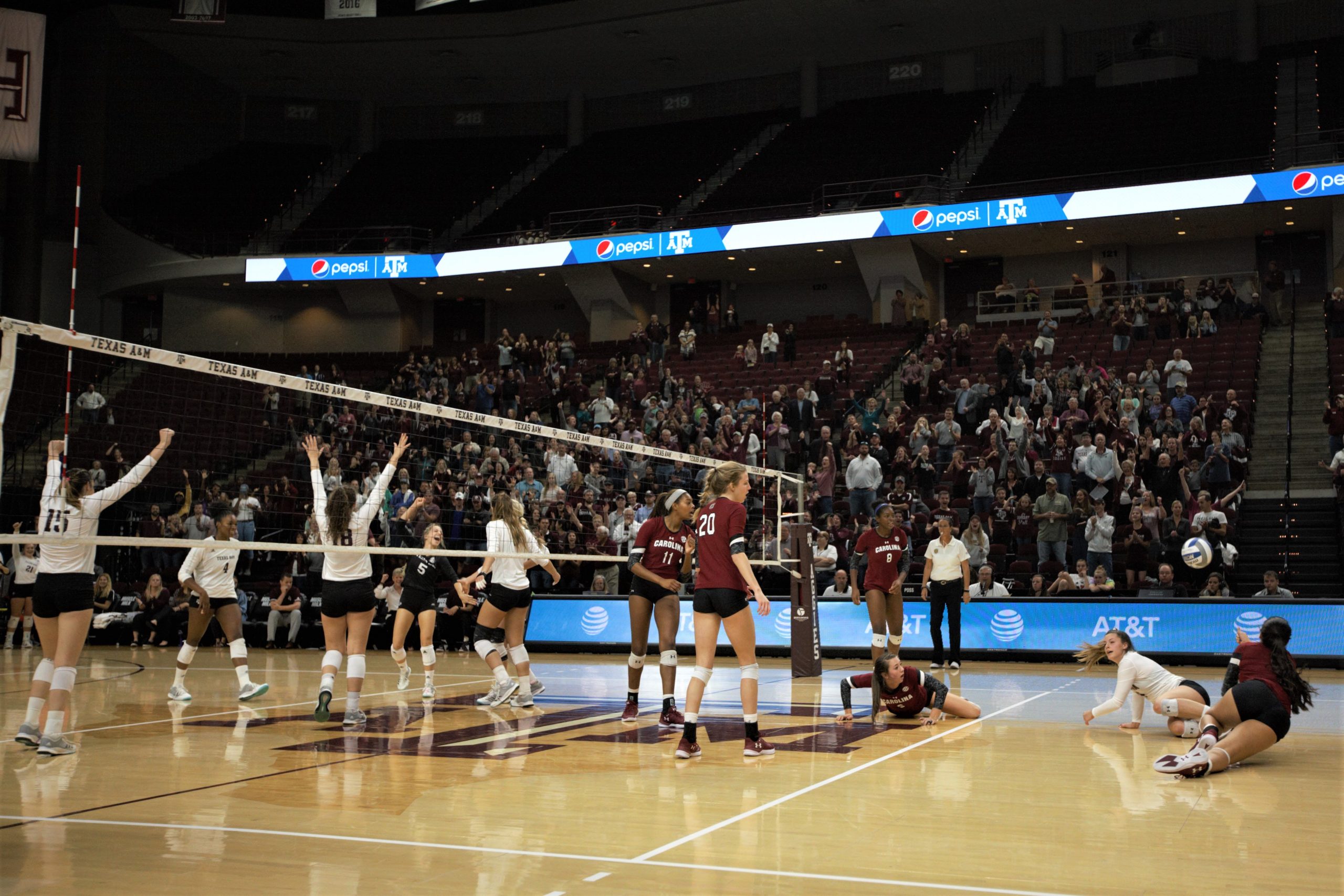 Volleyball+vs.+South+Carolina