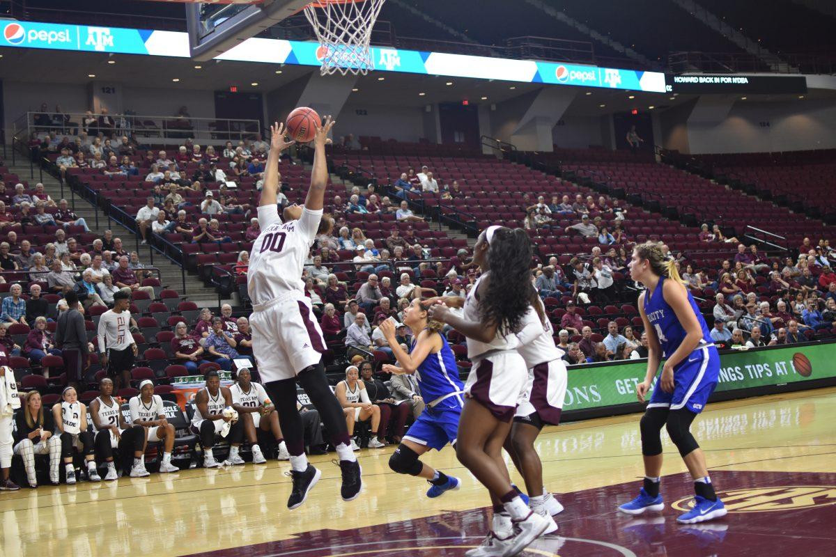 Khaalia Hillsman&#160;continued to impress with her strong rebounds.&#160;