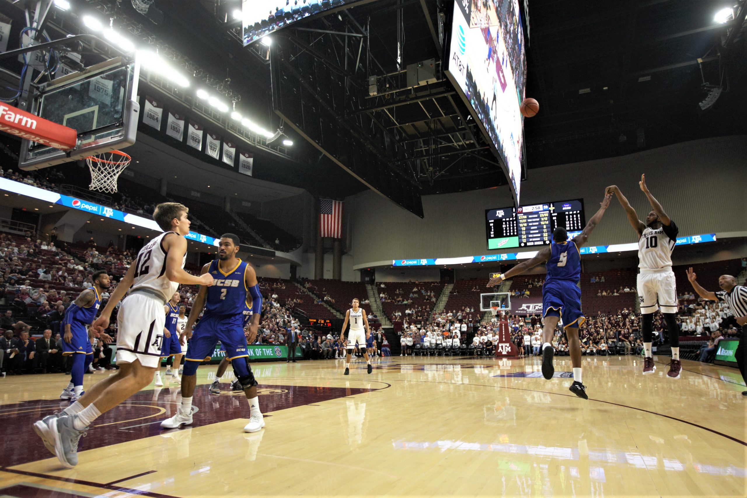 Mens+Basketball+vs+UCSB