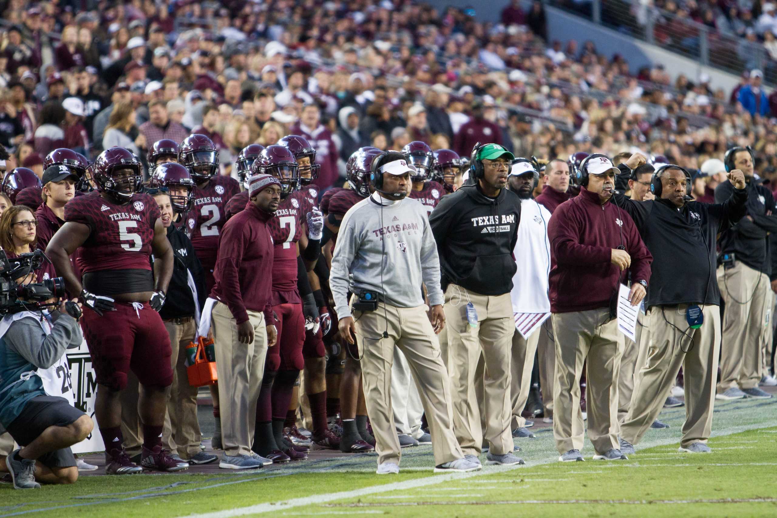 Sumlin sticks to script despite pressure