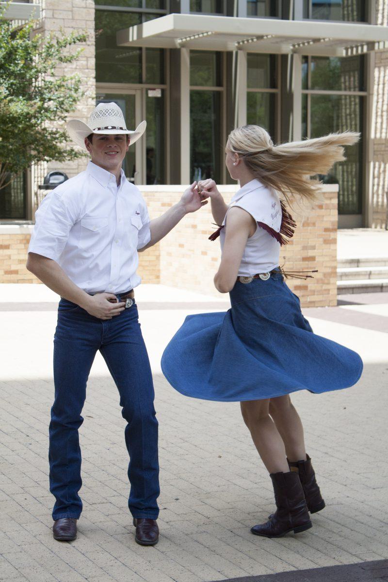Aggie+Wranglers+Brayden+Sievers+and+Jessi+Gorman+perform+a+jitterbug+in+Rudder+Plaza.+The+Aggie+Wranglers+perform+at+a+variety+of+locations+throughout+the+school+year.%26%23160%3B