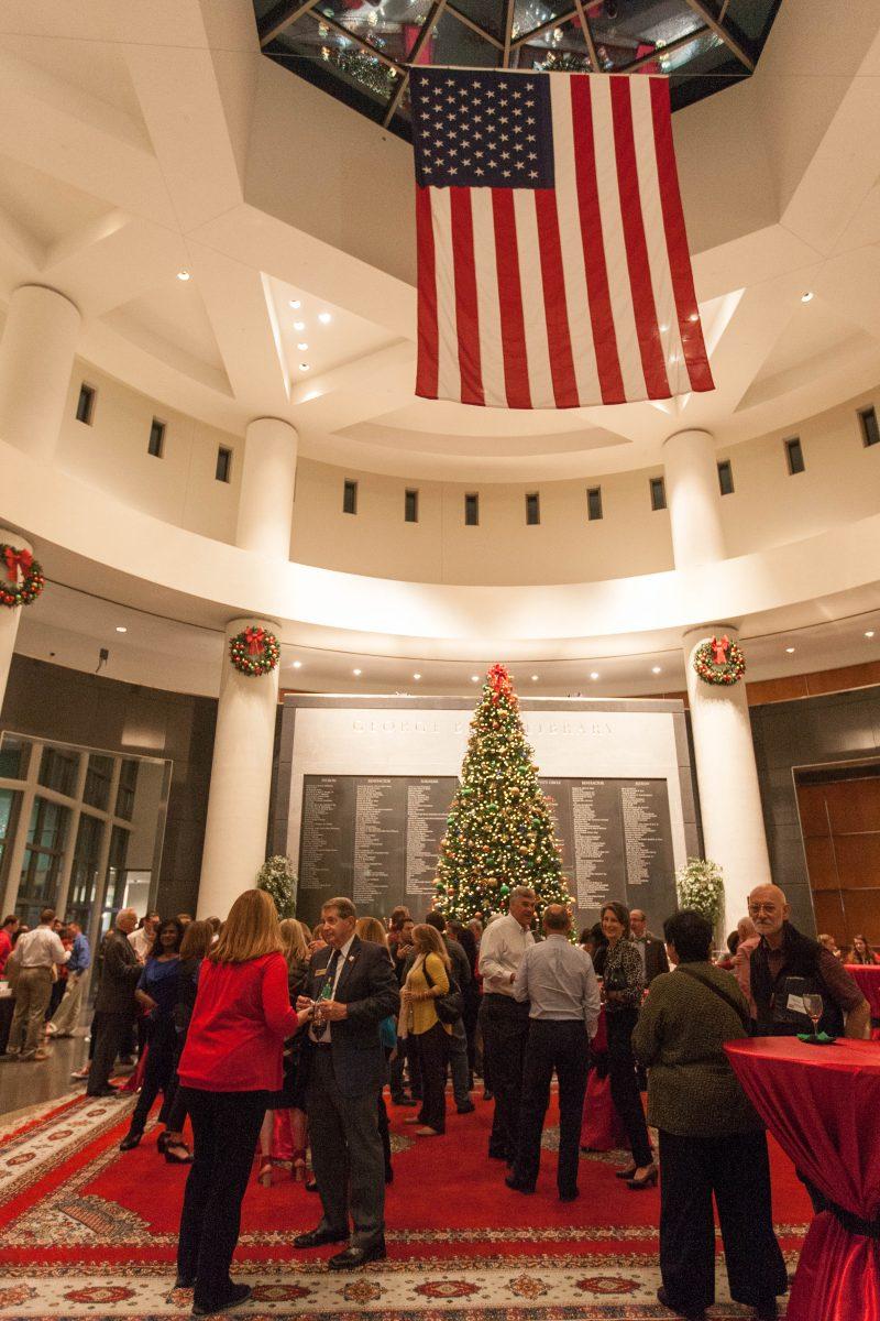 Bush+Library+celebrates+the+holidays+by+lighting+a+19-foot+Christmas+tree.%26%23160%3B