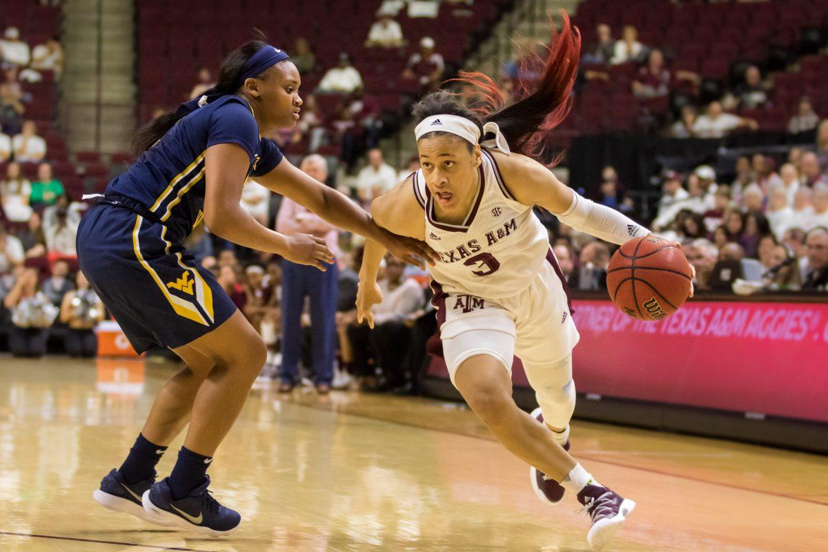 Freshman+Point+Guard%26%23160%3BChennedy+Carter%26%23160%3Boutruns+a+West+Virginia+defender+to+score.