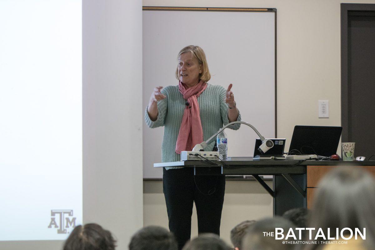 Professor Paula deWitte addresses the ethical issues faced by the technology industry.