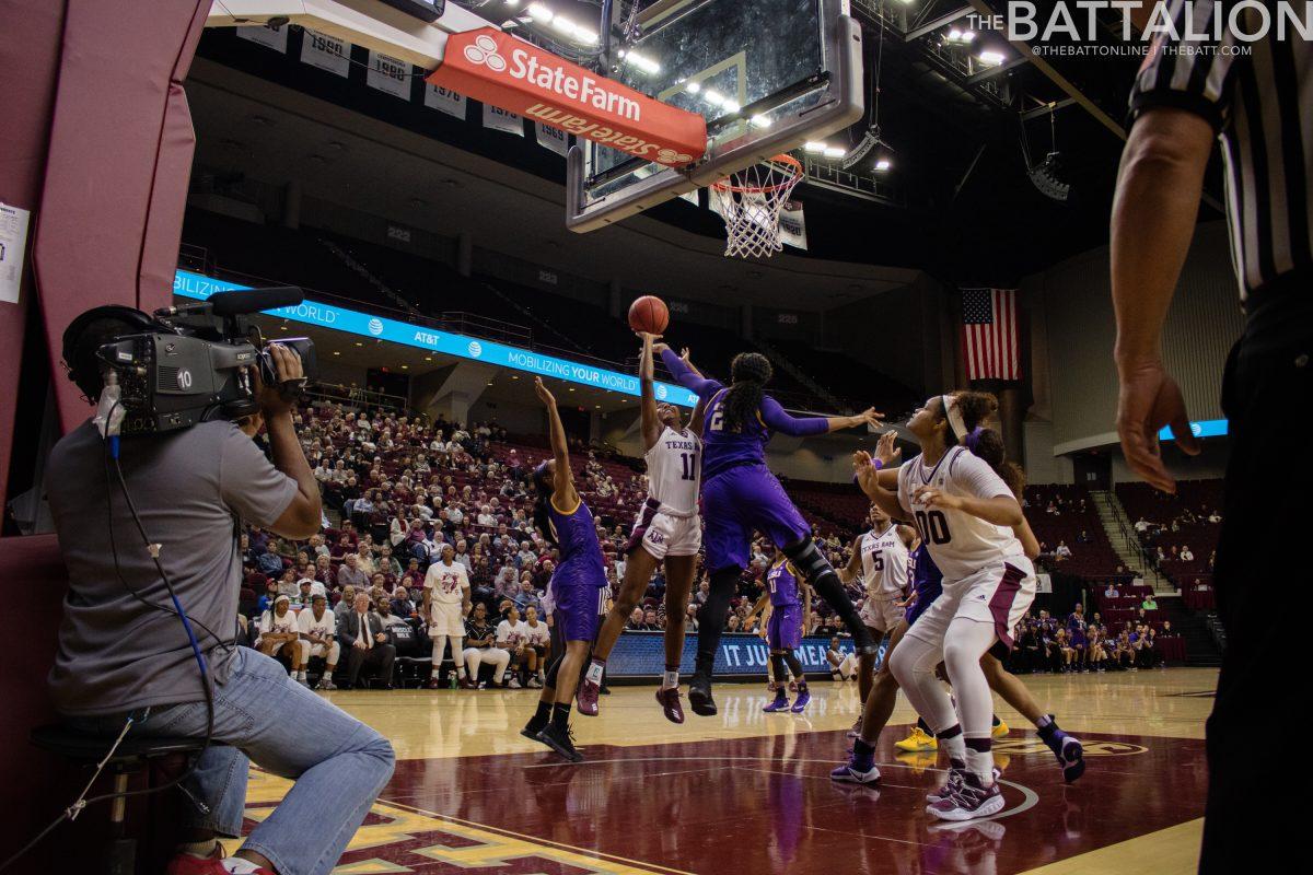 Texas A&amp;M had 27 defensive rebounds and 12 offensive rebounds for a total of 39 rebounds.