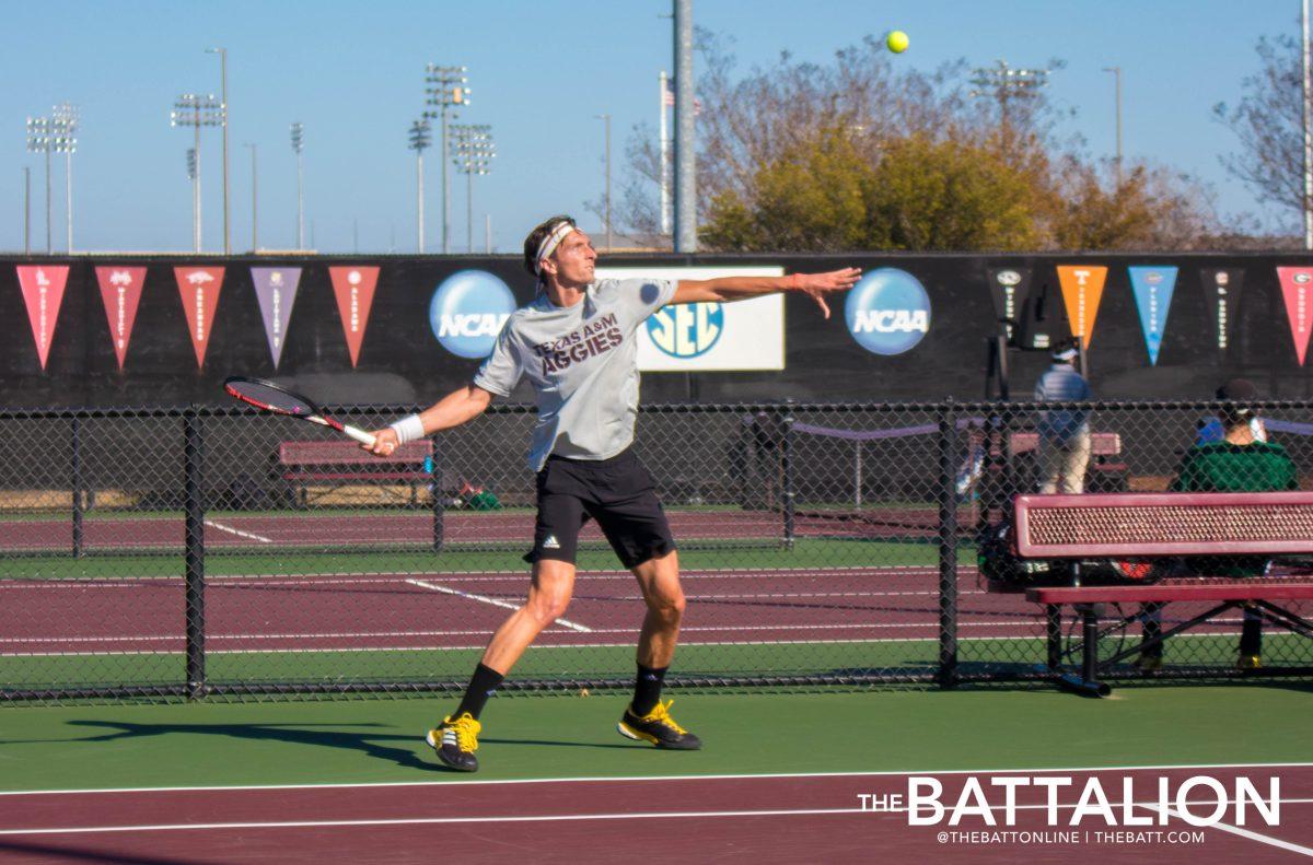 Senior%26%23160%3BArthur+Rinderknech%26%23160%3Bwon+his+match+7-5+and+6-2+in+a+clinch+victory+over+LSU.%26%23160%3B