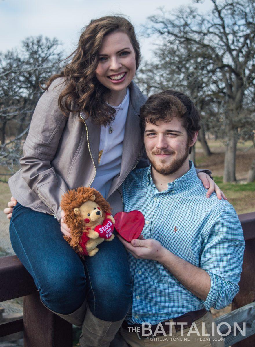 Kinesiology sophomore&#160;Kaylee Trotter&#160;and International Studies sophomore&#160;Ryan Sullivan&#160;exchange Valentine's Day gifts.