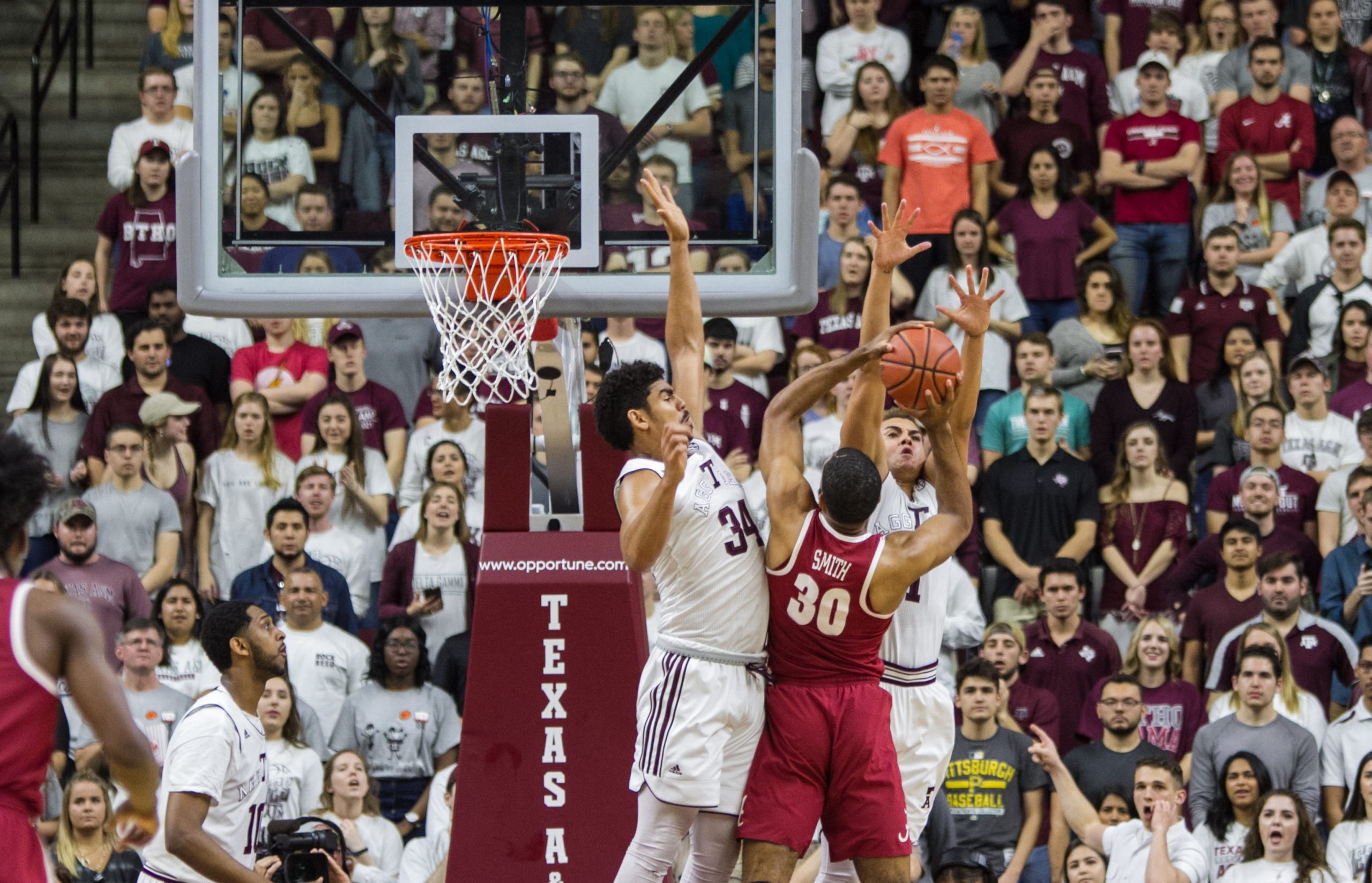 Mens+Basketball+vs.+Alabama