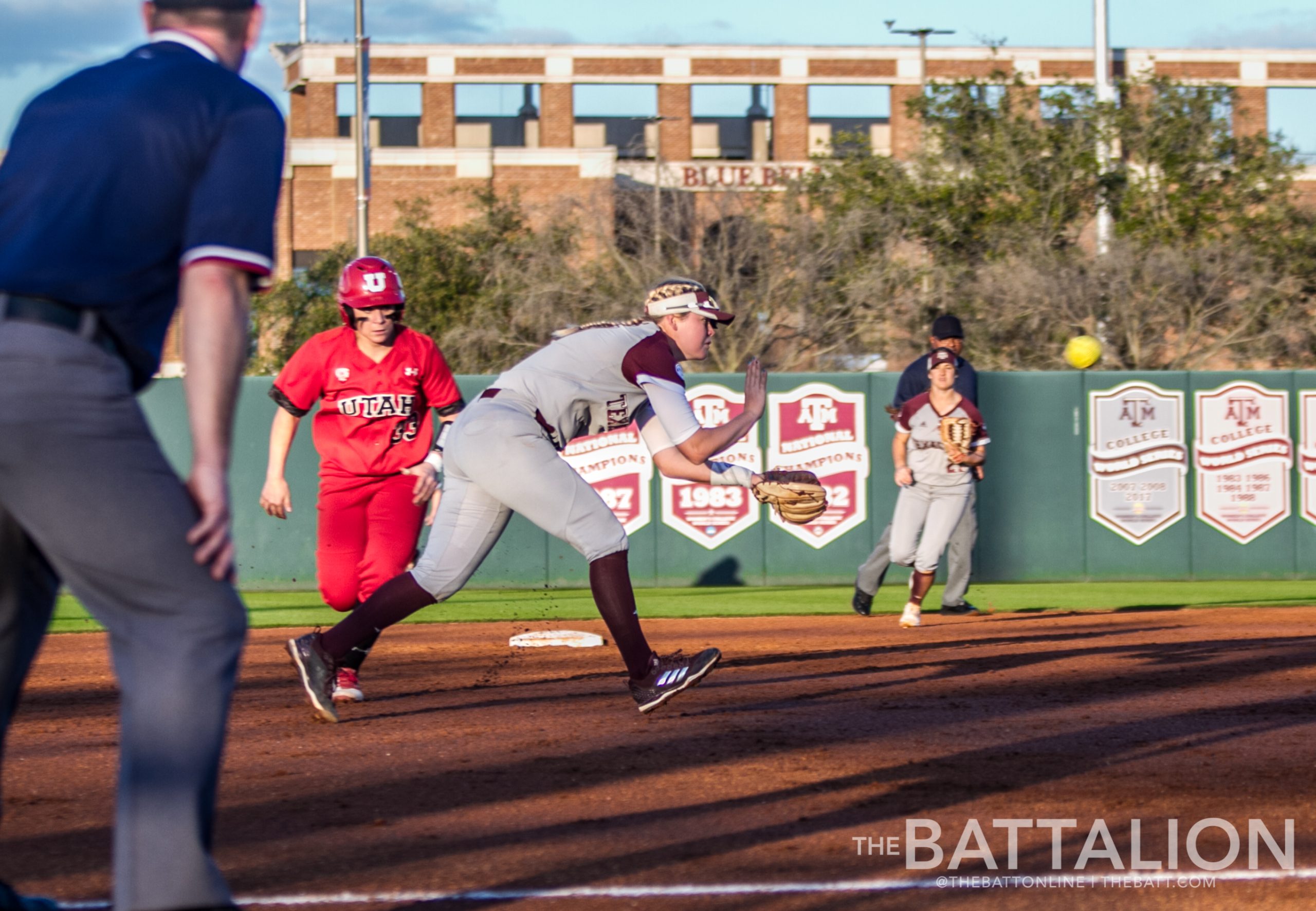 Softball+vs+Utah