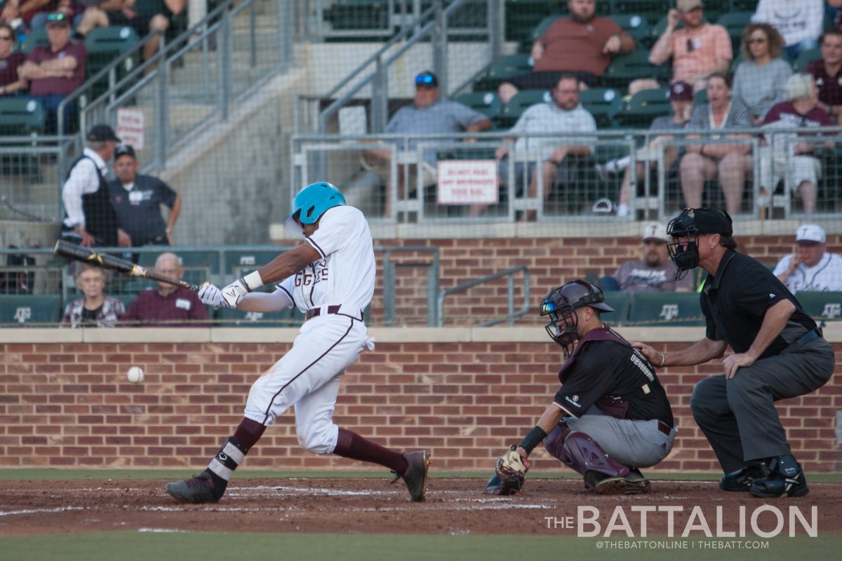 Junior+Allonte+Wingate+had+one+RBI+in+his+four+at-bats.